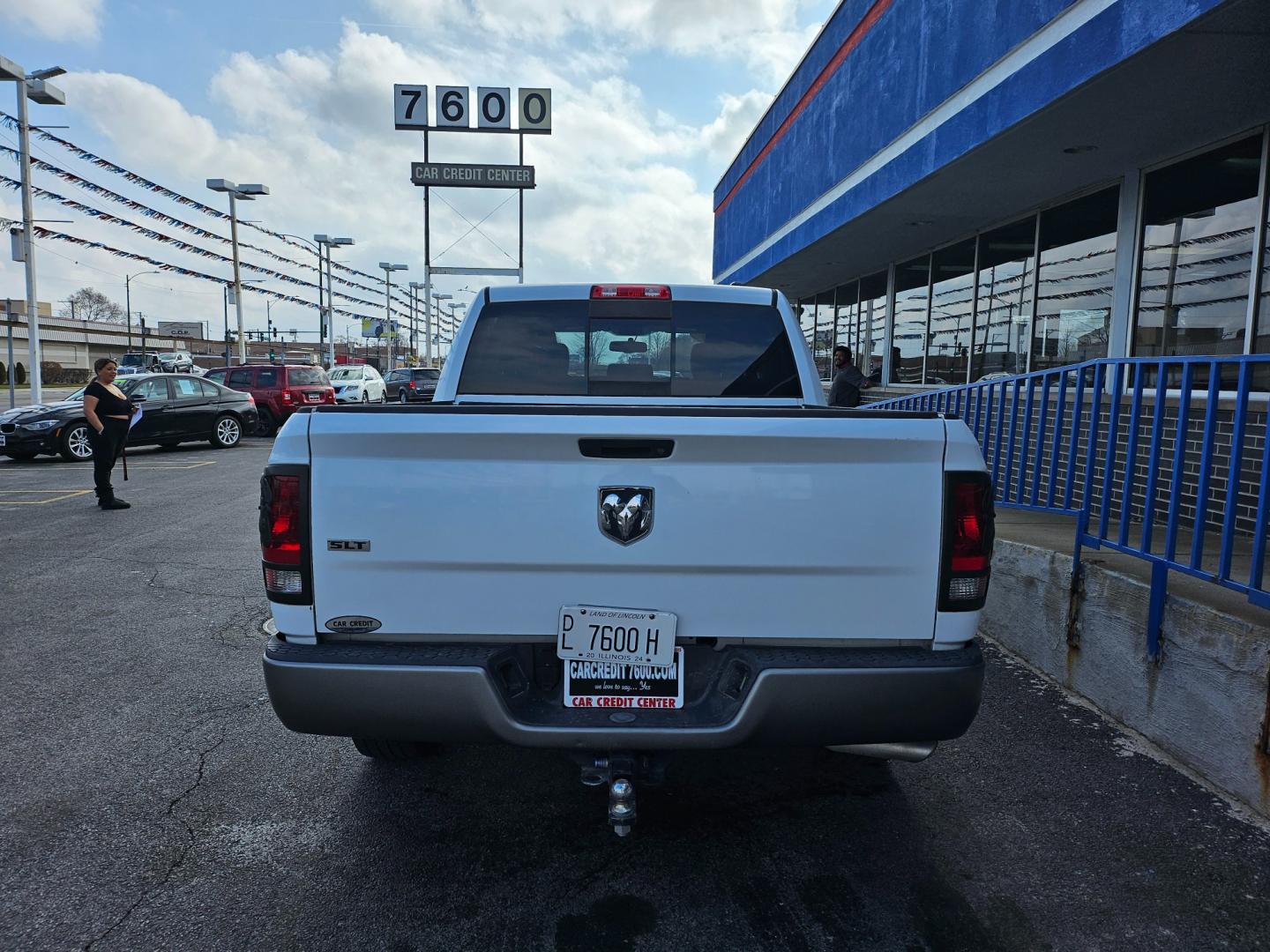 2011 WHITE Dodge Ram 1500 SLT Crew Cab 2WD (1D7RB1CT1BS) with an 5.7L V8 OHV 16V engine, 5-Speed Automatic transmission, located at 7600 S Western Ave., Chicago, IL, 60620, (773) 918-3980, 0.000000, 0.000000 - Photo#3